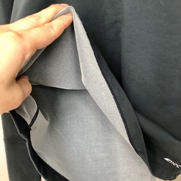 MEC Grey 1/2 Zip Long Sleeve Active Top Sz M - Picture 2 of 5